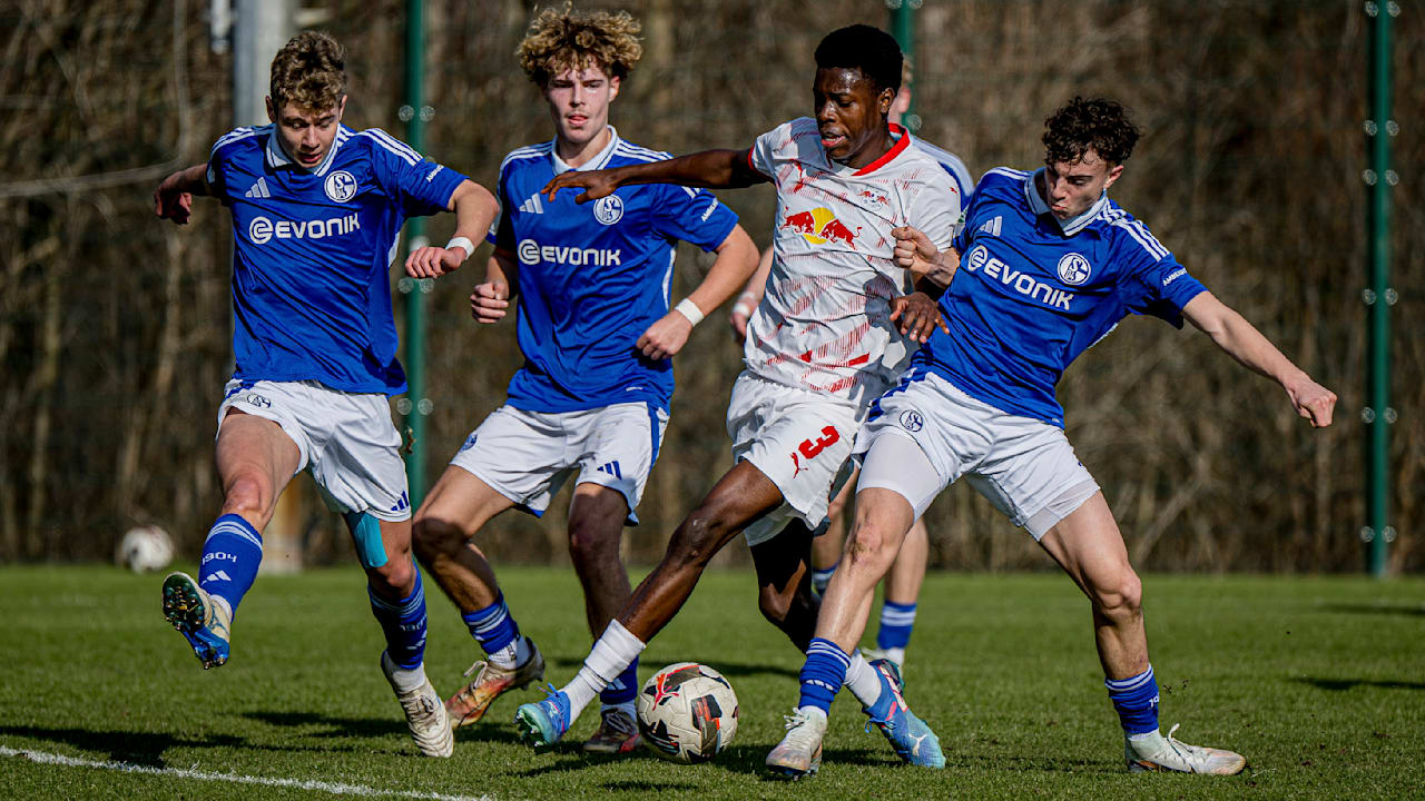 U17-Revierderby: Schalke – BVB läuft live im Free-TV! | Sport