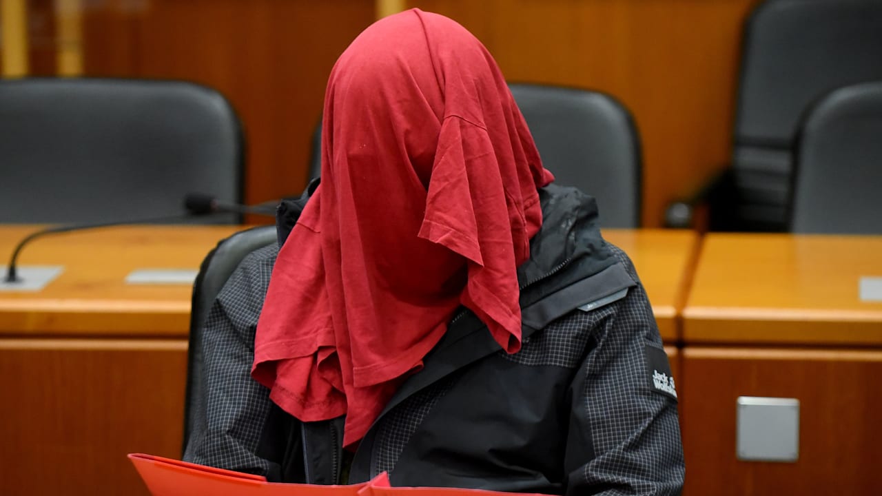 Prozess in Frankfurt: Mann lockte Vermieterinnen in Falle und missbrauchte sie | Regional