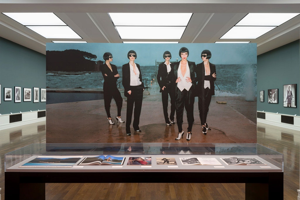 Was trieb Helmut Newton an? Diese Schau zeigt sein fotografisches Goodbye