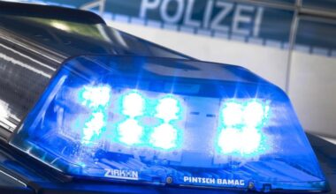 Unfallverursacher (48) fährt Zeugen (32) an