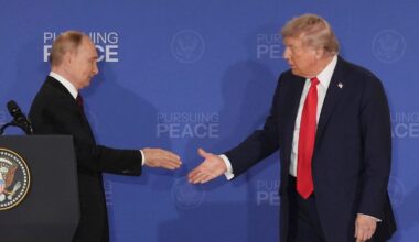 Nach zweistündigem Telefonat: Trump kündigt Treffen mit Putin in Budapest an