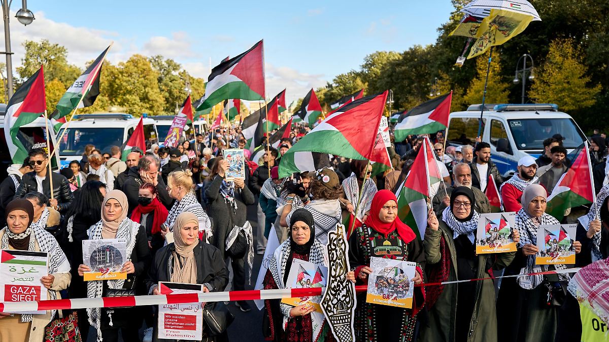 Berlin & Brandenburg: Rund 14.000 Menschen bei Pro-Palästina-Demo in Berlin
