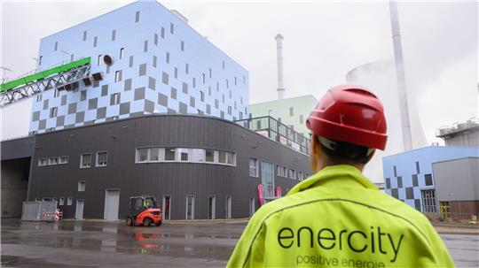 Neues Biomasse-Heizkraftwerk liefert Wärme für Hannover