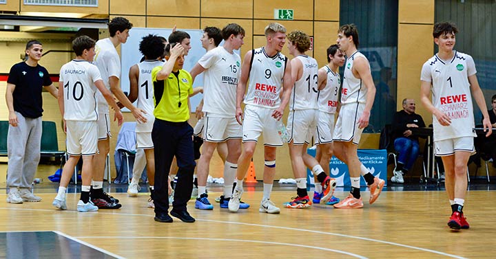 Baunach Young Pikes © Peter Groh