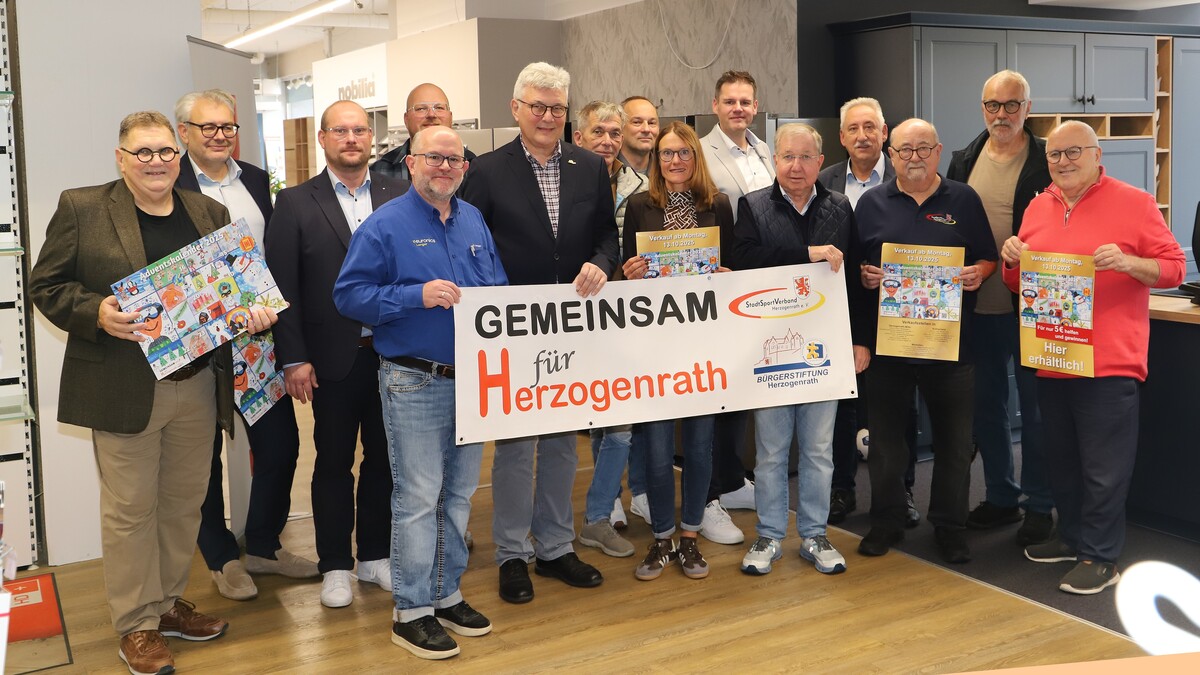 Sie alle setzen sich ein: Gemeinsam mit dem Vorsitzenden der Bürgerstiftung, Heribert Mertens (5.v.l.), und dem Vorsitzenden des Stadtsportverbands Herzogenrath, Manfred Borgs (l.), stellten sie den neuen Kalender vor.