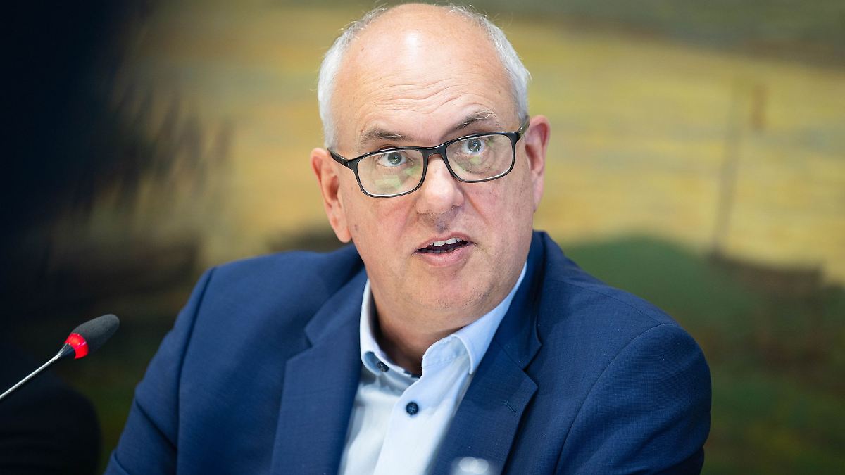 Niedersachsen & Bremen: Bovenschulte zur Staatsräte-Debatte: "Sicher ein Fehler"