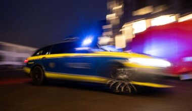 Niedersachsen & Bremen: Baugerüst droht umzustürzen