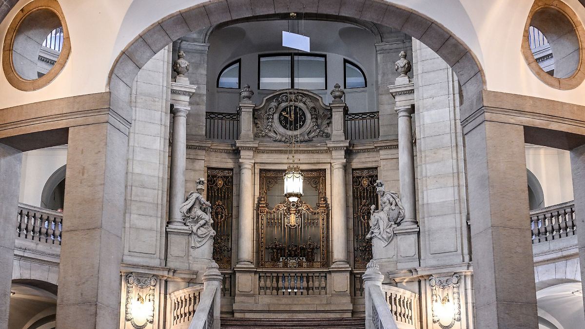 Berlin & Brandenburg: "Justiz-Cocktail" im Kammergericht - abendlicher Streifzug