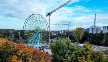 Berlin & Brandenburg: Riesenrad im Spreepark nach Sanierung wieder aufgebaut