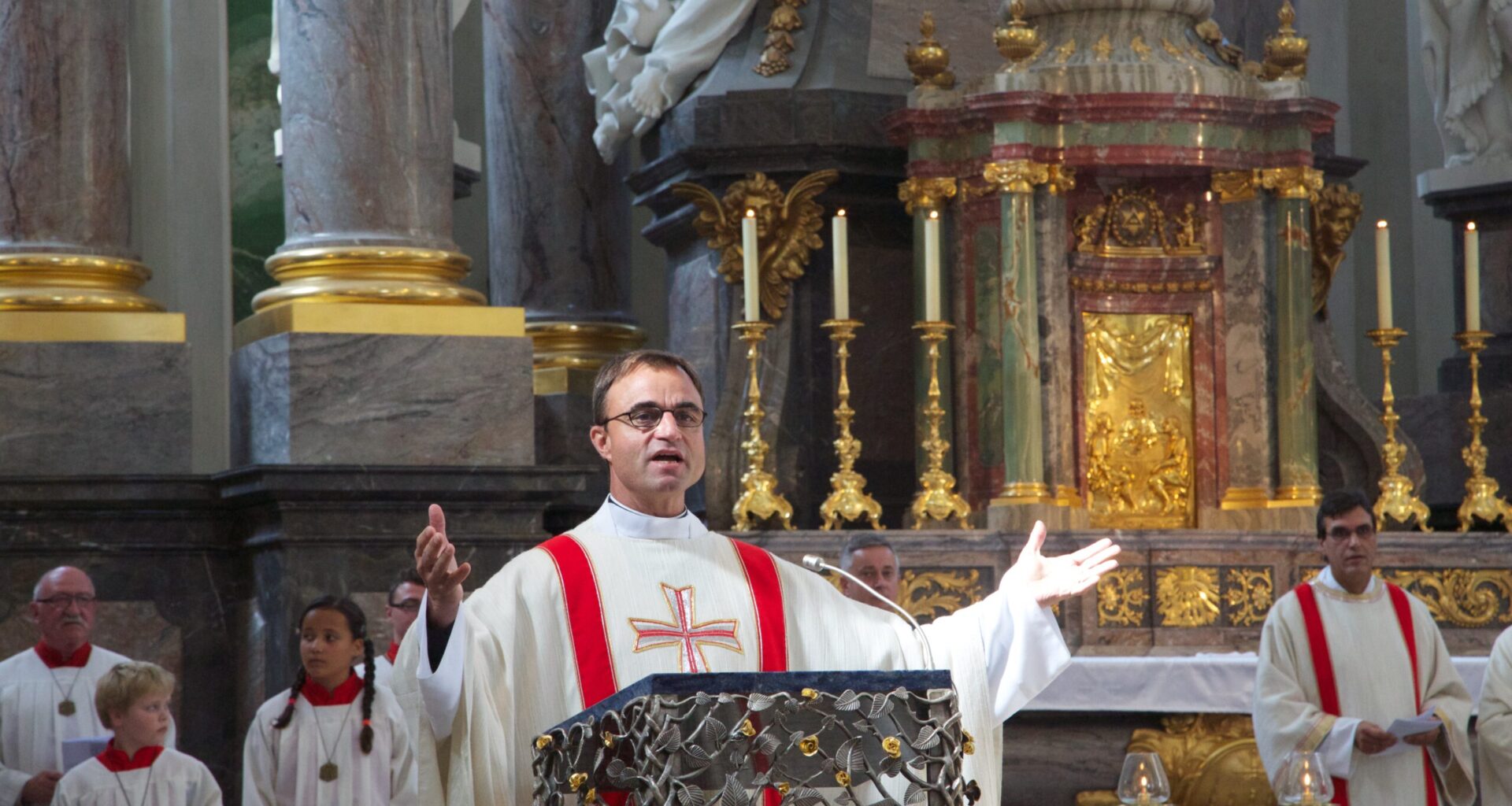 Abschied nach 20 Jahren /Festgottesdienst mit Generalvikar Christoph Neubrand – /// MRN-News.de