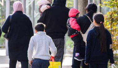Niedersachsen & Bremen: Bund: Niedersachsen könnte Migrationszentrum einrichten