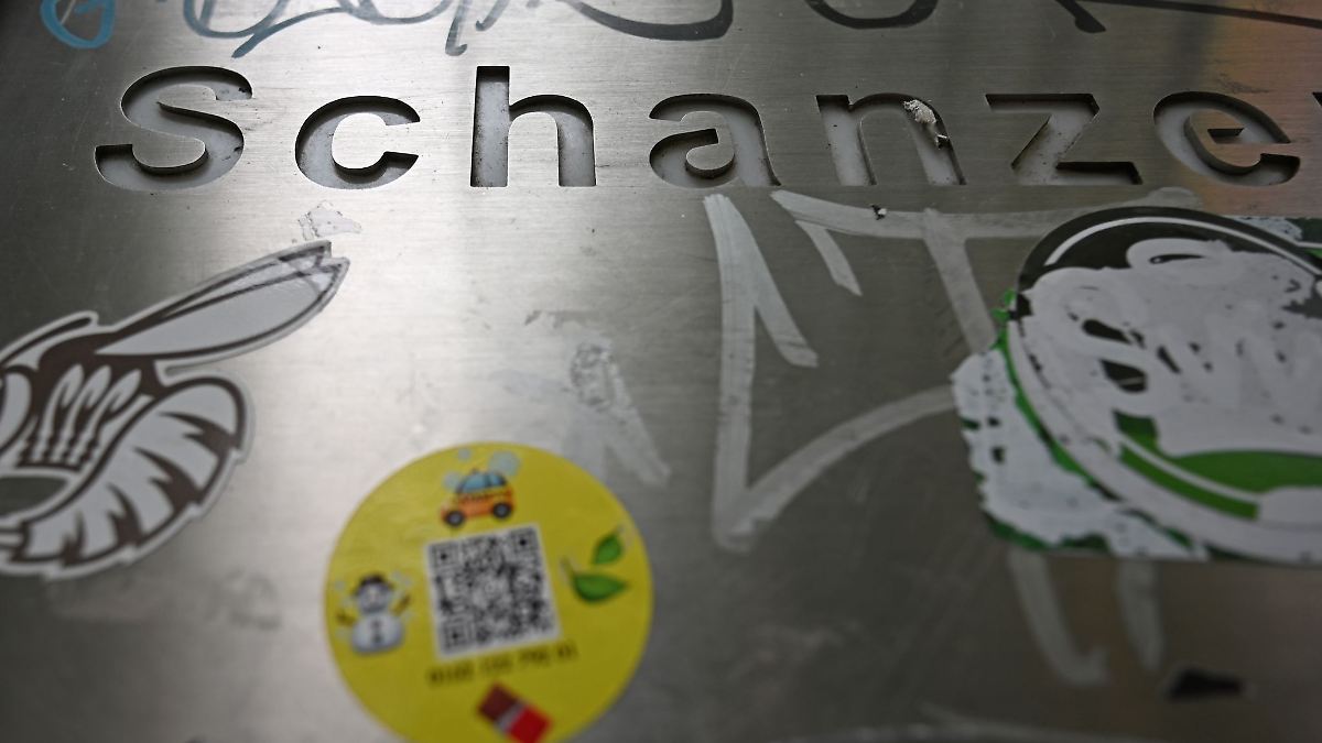 Hamburg & Schleswig-Holstein: Drogenverkauf mit QR-Code - 23-Jähriger in U-Haft