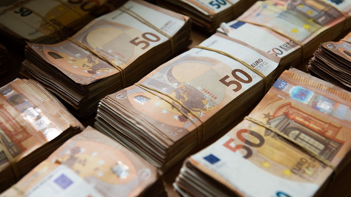 Hehres Sparziel: 100.000 Euro: Ist das der Beginn der finanziellen Freiheit?