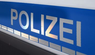 Sachsen-Anhalt: Maskierter 15-Jähriger überfällt Schmuckgeschäft