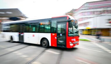 Niedersachsen & Bremen: Linienbus und Pkw stoßen zusammen: 14 Verletzte