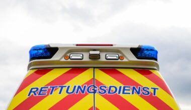 Niedersachsen & Bremen: Fußgänger stirbt nach Busunfall in Lüneburg