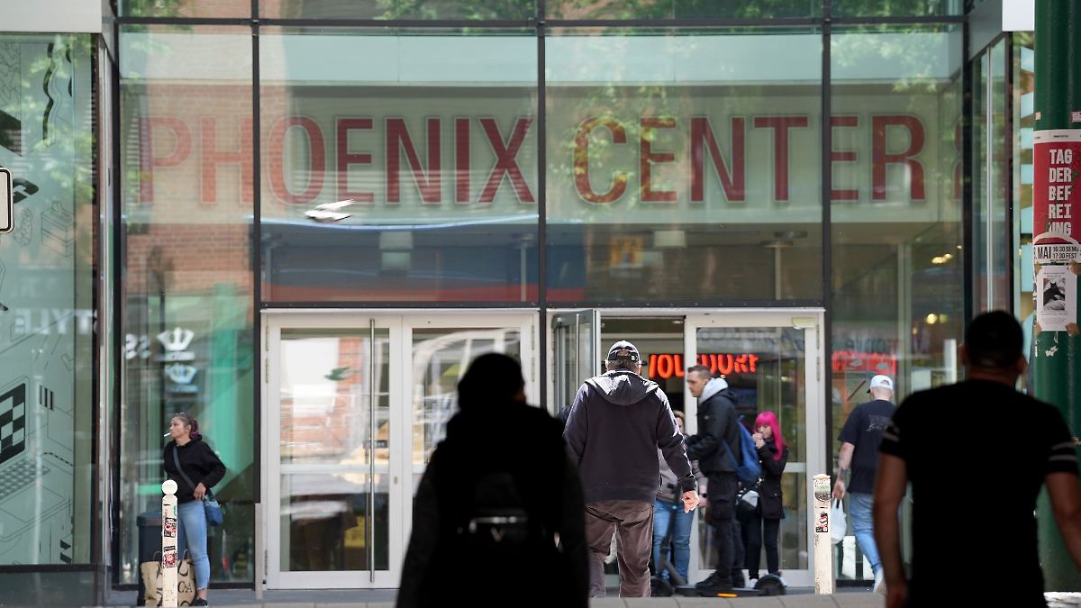 Hamburg & Schleswig-Holstein: Streit im Einkaufscenter eskaliert - Polizeieinsatz