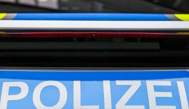 Nordrhein-Westfalen: Mann soll auf Partner der Ex-Freundin eingestochen haben