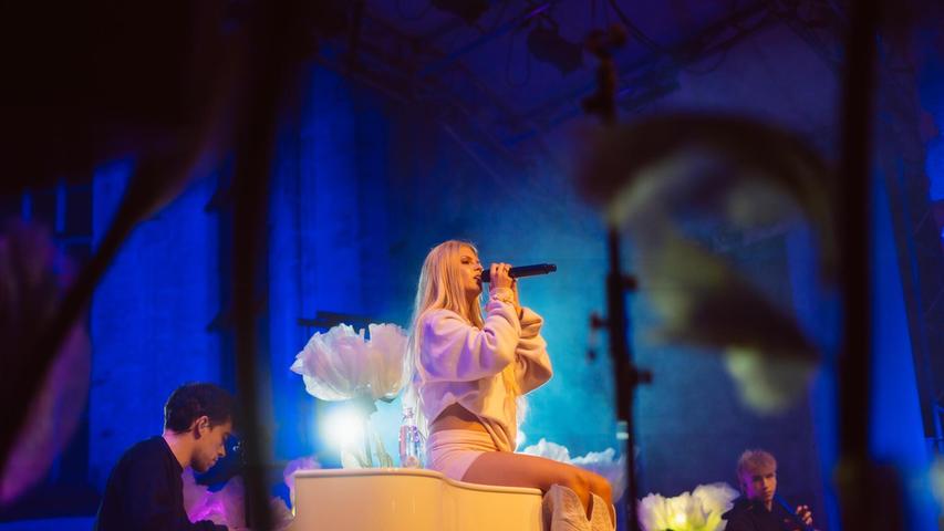Nürnberg Pop Festival 2025, Ellice in der Katharinenruine.