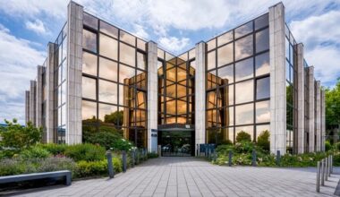 FitX präsentiert renoviertes Headquarter in Essen: Moderne Arbeitswelten auf drei Etagen