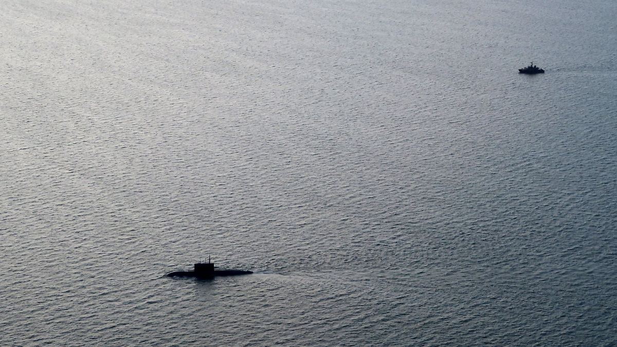 Auch Kampfjets beteiligt: Schwedische Marine verfolgt russisches U-Boot in der Ostsee