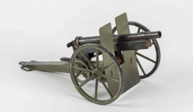 „Spielend die Welt erobern – Kriegsspielzeug und Kriegsspiele im Wandel der Zeit“ - HalleSpektrum.de