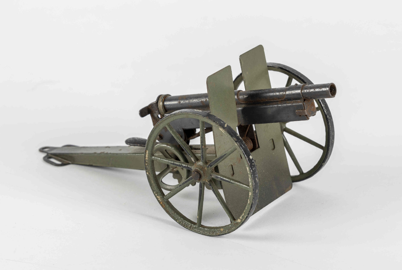 „Spielend die Welt erobern – Kriegsspielzeug und Kriegsspiele im Wandel der Zeit“ - HalleSpektrum.de