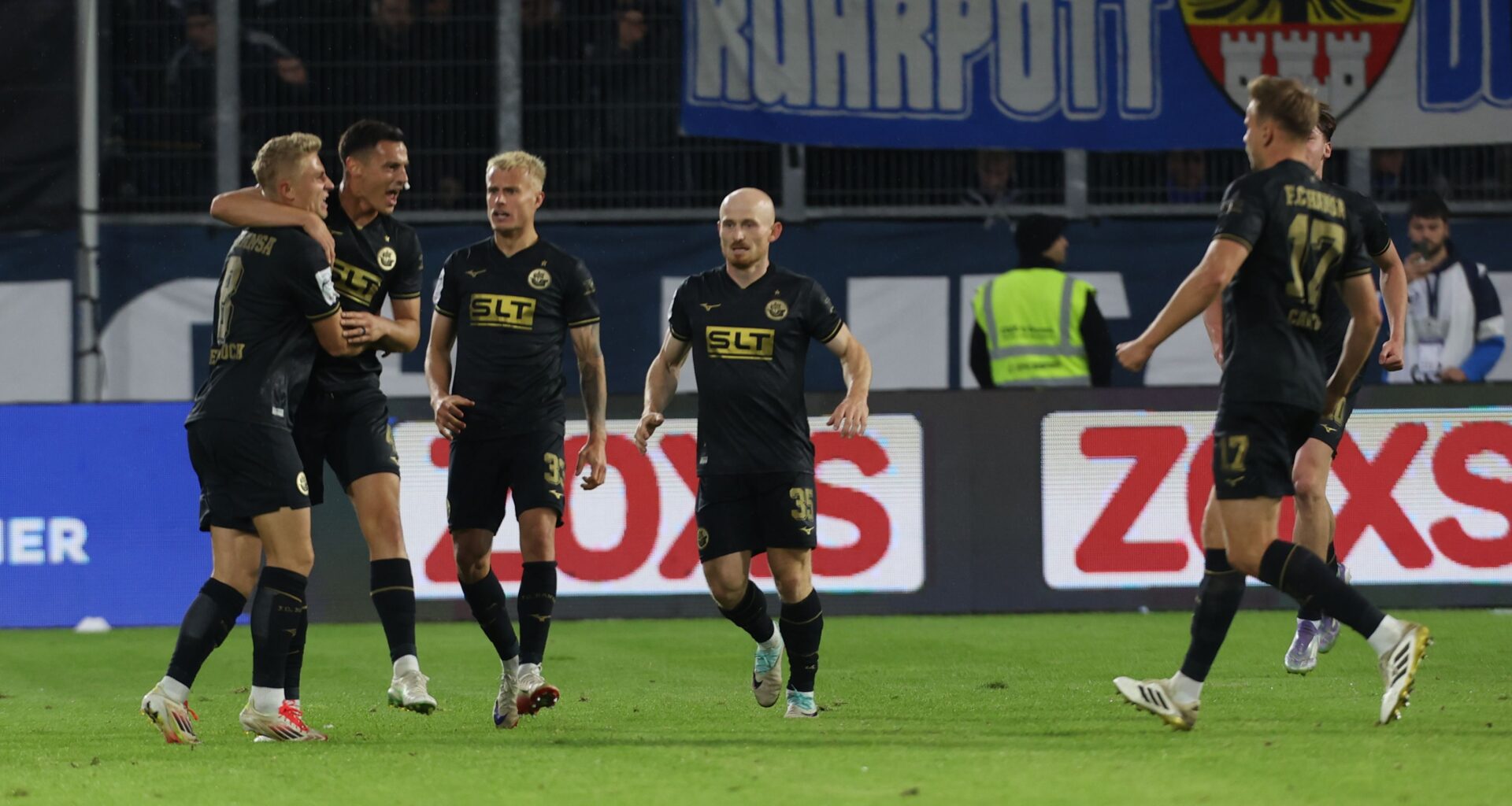 Hansa Rostock vs. SV Wehen Wiesbaden heute live im Free-TV sehen: Wer zeigt / überträgt die 3. Liga am Samstag im TV und Livestream?