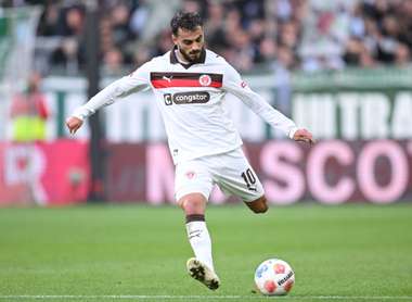 SV Werder Bremen v FC St. Pauli - Bundesliga