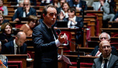 Frankreichs Premier besänftigt Sozialdemokraten mit Aussetzung der Rentenreform