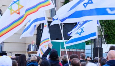 Berlin & Brandenburg: Hunderte feiern in Berlin Freilassung israelischer Geiseln