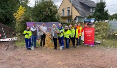 Pressemeldung: Spatenstich: Westconnect startet Glasfaserausbau in Bad Münster am ...