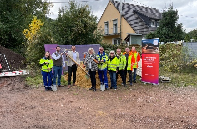 Pressemeldung: Spatenstich: Westconnect startet Glasfaserausbau in Bad Münster am ...