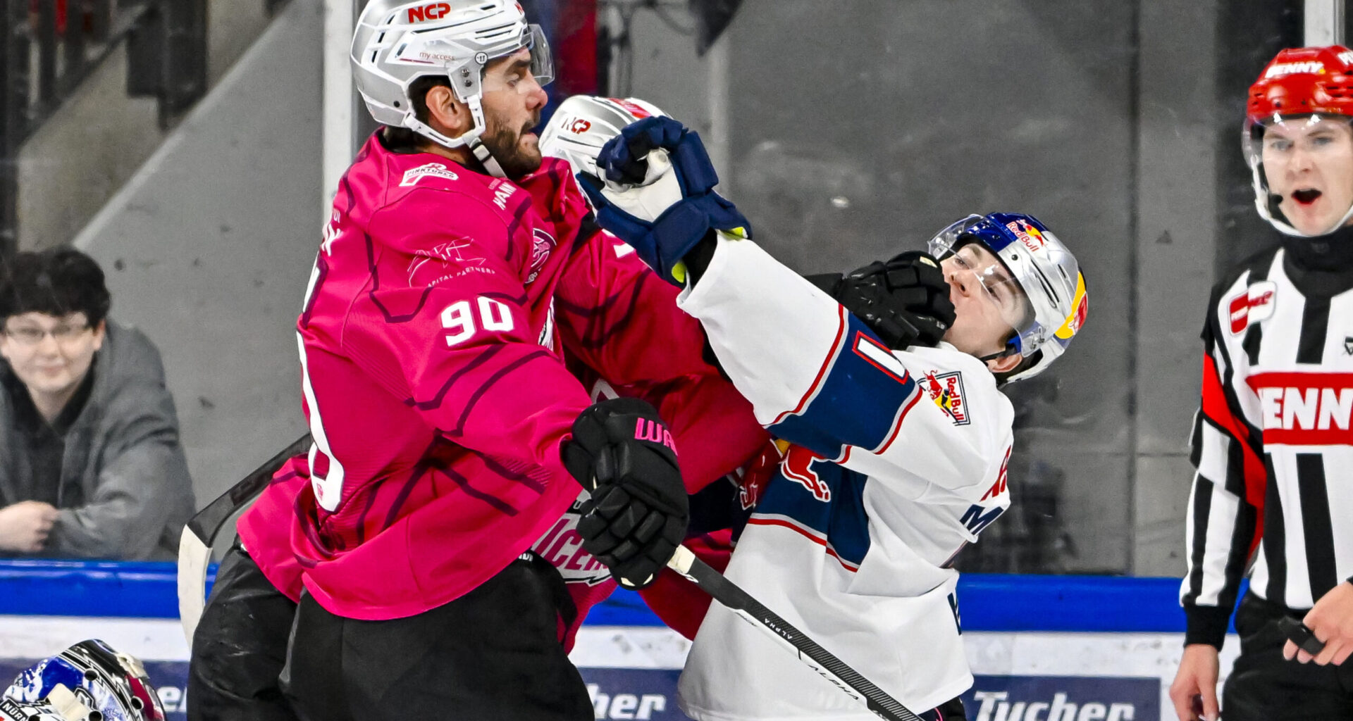 Tapfere Ice Tigers verlieren unglücklich - Sportchef Stefan Ustorf äußert sich zu möglichem Ersatzmann für verletzten Will Graber
