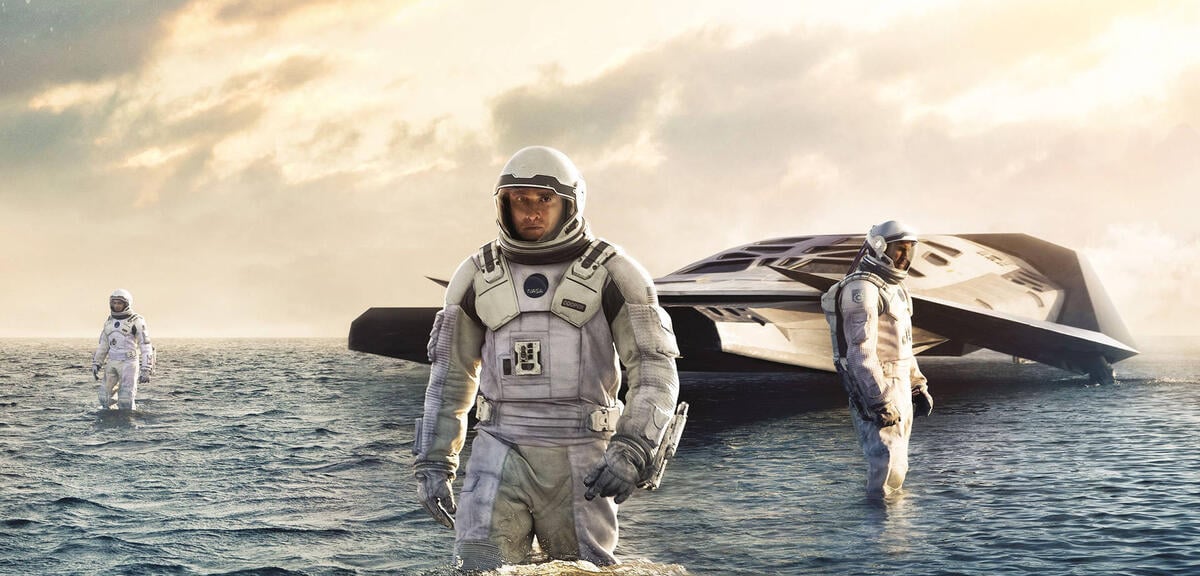 Warum der beeindruckende Wasserplanet aus Interstellar laut Wissenschaft gar nicht existieren kann