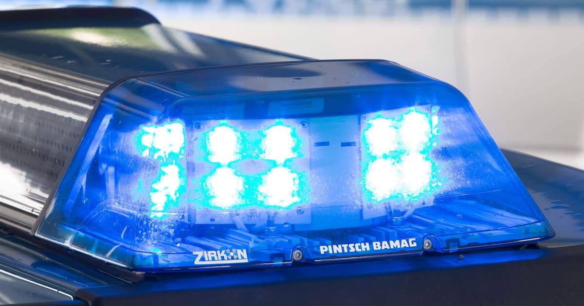Leipzig: Mann und Jugendlicher werden angegriffen und beraubt