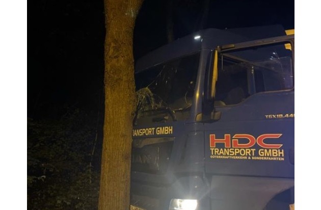 POL-DU: Aldenrade: Überholmanöver führt zum Unfall - Zeugensuche