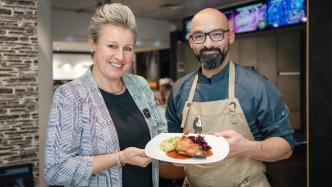 Mafia Mia und Moments_Janine Bormann_Küchenchef Sven Kasimir_ Foto Michael Schmidt Mafia Mia