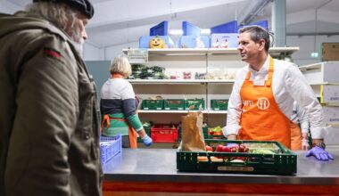 Niedersachsen & Bremen: Tafel-Kurzpraktikum für Ministerpräsident Olaf Lies
