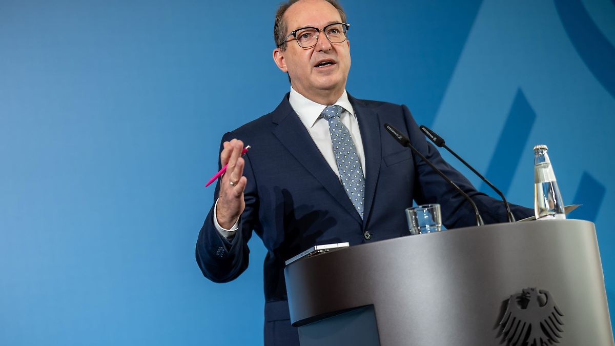 Berlin & Brandenburg: Dobrindt: Drohnenabwehreinheit und -zentrum noch dieses Jahr