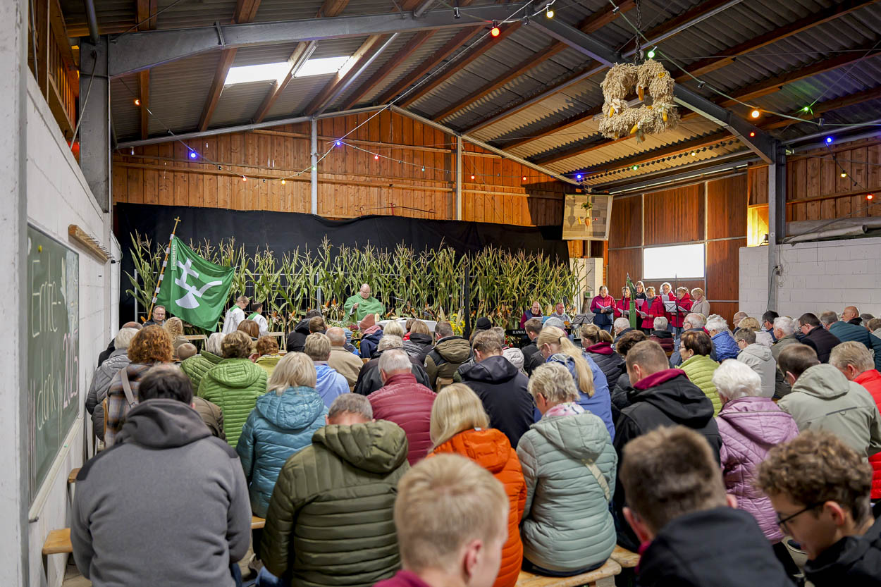 Premiere des Erntedank-Familientags: Gemeinsames Feiern bei gutem Essen und gelebtem Glauben