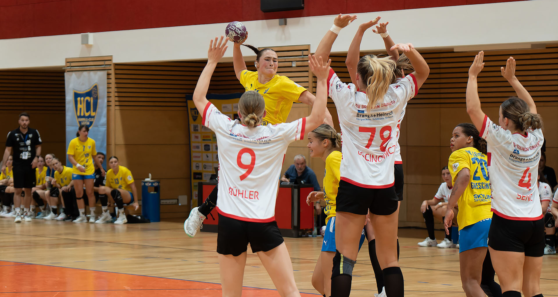 Lara Seidel vom HC Leipzig hat nicht nur das Tor, sondern auch den Heimsieg gegen Solingen-Gräfrath fest im Blick. © HCL