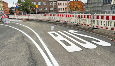 Piktogrammkette in Herzogenrath: Markierung soll Radfahrern Sicherheit bringen