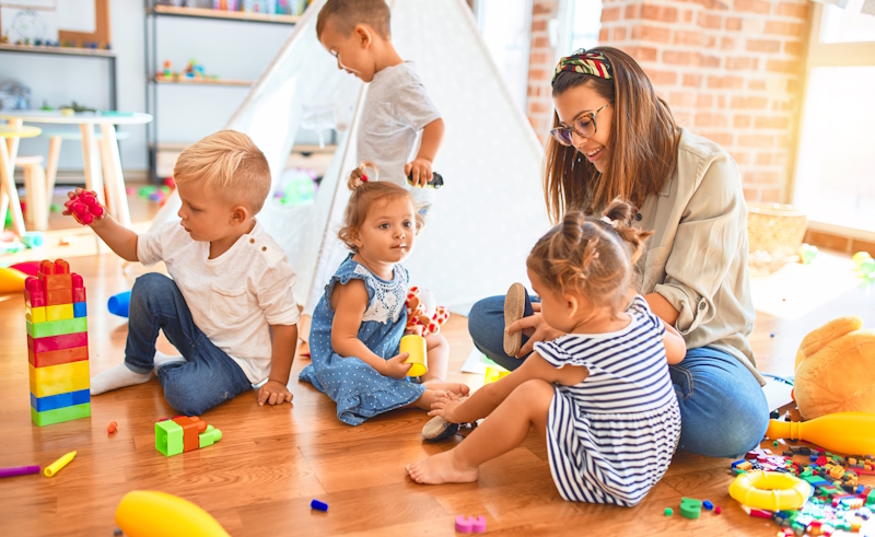 Meet & Connect-Treffen am 15. November: Kreisjugendamt informiert über Kindertagespflege in Korschenbroich