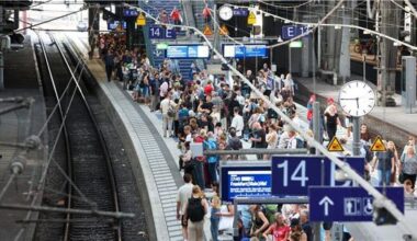 Mann randaliert im Hamburger Hauptbahnhof