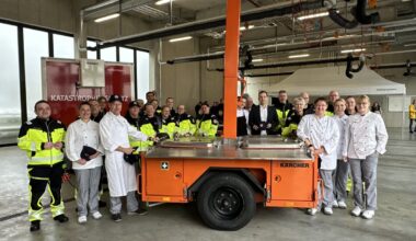 Stadt Mainz hat jetzt eigene Schnelleinsatzgruppe Verpflegung für den Katastrophenfall - Feldküche und Kühlanhänger