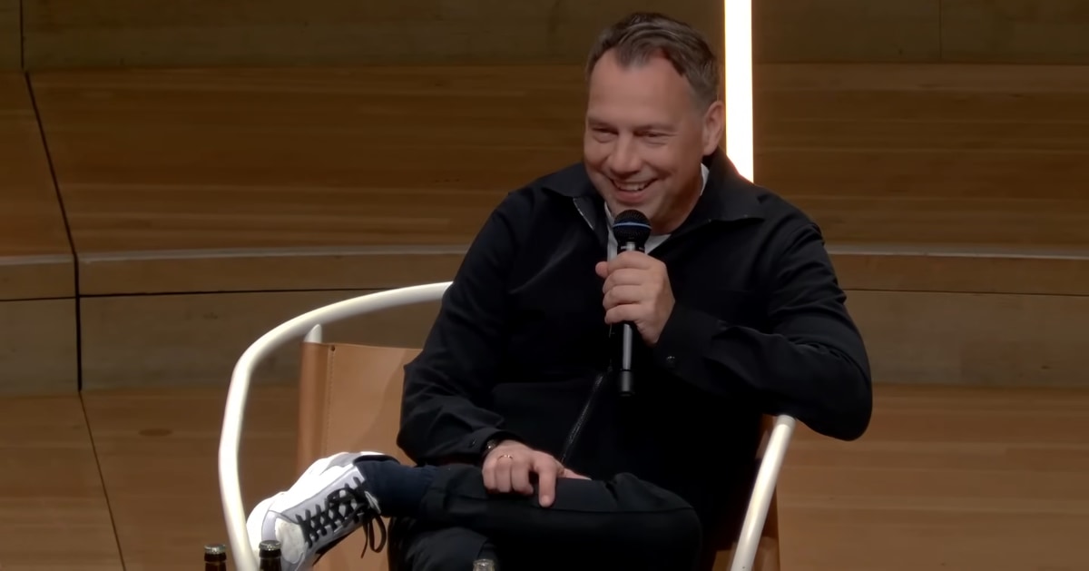 Sebastian Fitzek (Screenshot aus YouTube-Video des ZEIT-Live-Podcasts)