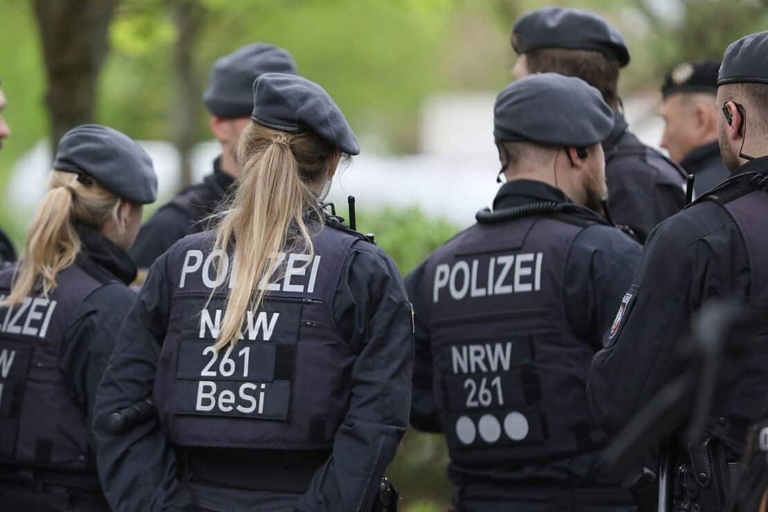 Seniorin nach Taxi-Unfall in Reinickendorf schwer verletzt
