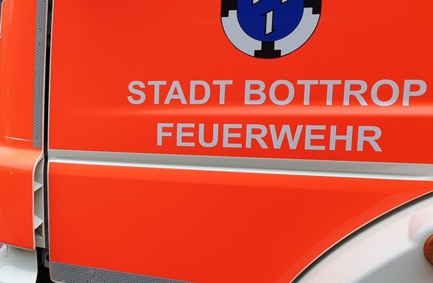 FW-BOT: Kohlenmonoxidvergiftung durch Holzkohlegrill | Presseportal