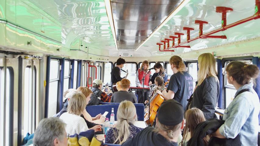 Nürnberg Pop Festival 2025, The Komets in der Tram.